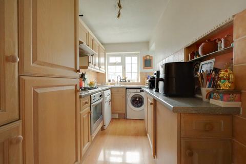 3 bedroom terraced house for sale, Cleveland Gardens, Burgess Hill, RH15