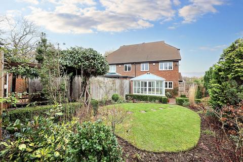 3 bedroom semi-detached house for sale, Folders Gardens, Burgess Hill, RH15
