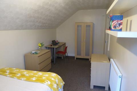 6 bedroom house to rent, Radcliffe Road, Nottingham NG2