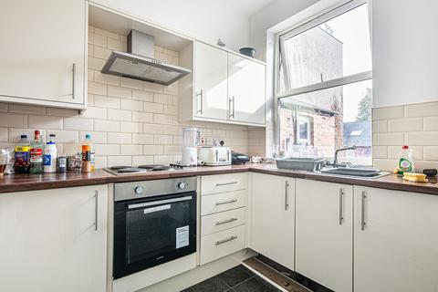 4 bedroom flat to rent, 273A Ecclesall Road, Sheffield S11