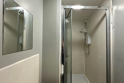 8 bedroom house to rent, Rosedale Road, Sheffield S11
