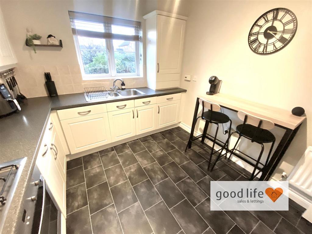 20251125 152003764 i OS39aaylesfordmews.jpg