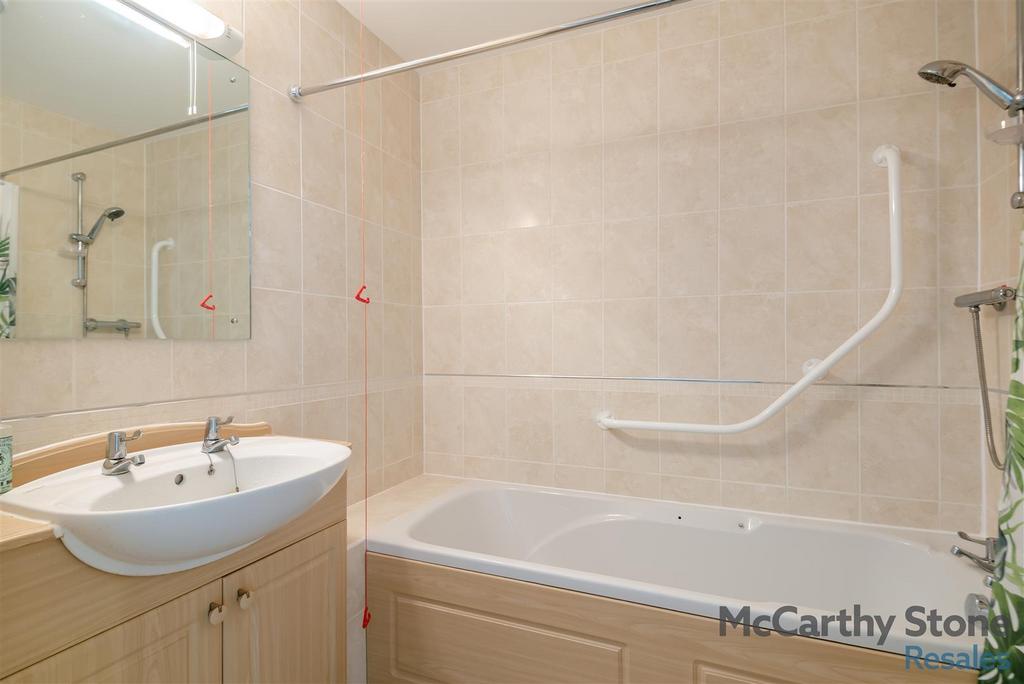 8672500-interior13.jpg