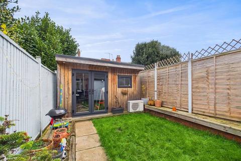 undefined, Robinhood Street, Gloucester, Gloucestershire, GL1