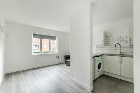 undefined, St Benedicts Close, London, SW17