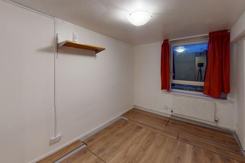 undefined, Maskell Road, London, SW17