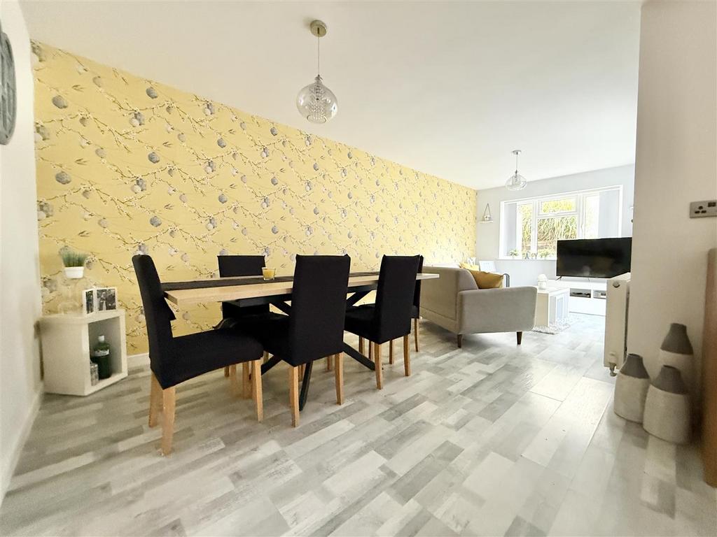 Family Living Kitchen