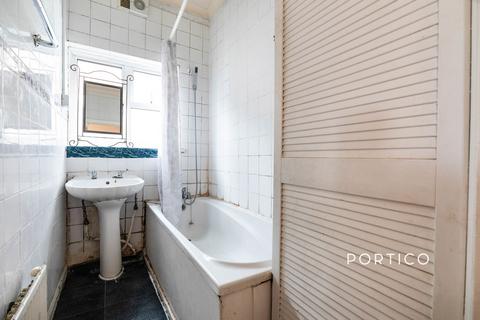 undefined, Tudor Parade, High Road, Romford, RM6
