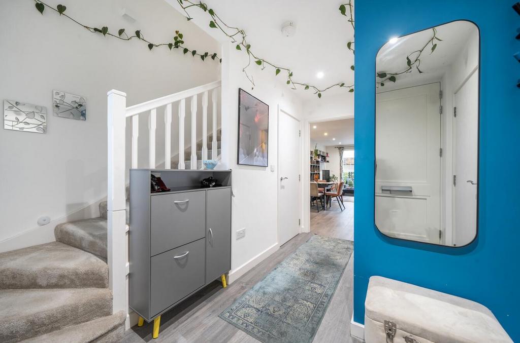 Davidson Frost-Wellings, DFW, Peregrine Apartments