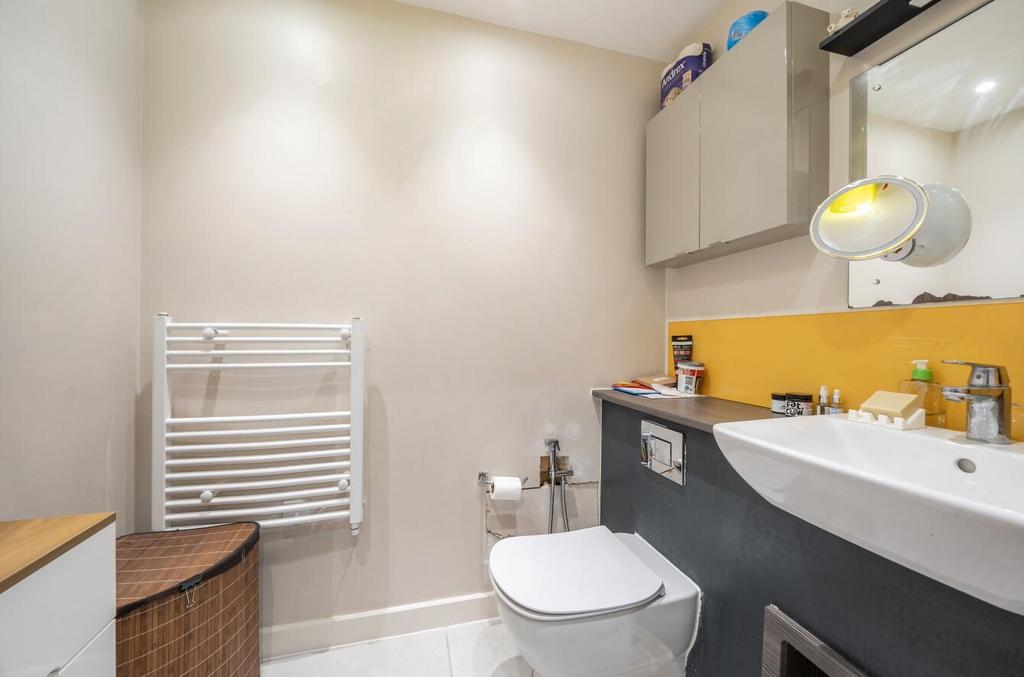 Davidson Frost-Wellings, DFW, Peregrine Apartments