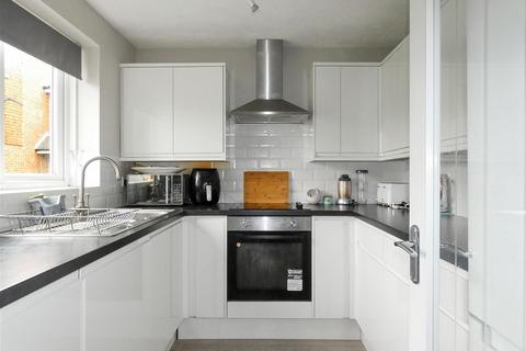 3 bedroom semi-detached house for sale, Ascot Way, Rustington BN16