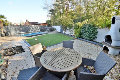 undefined, Cedar Avenue, Bournemouth, BH10
