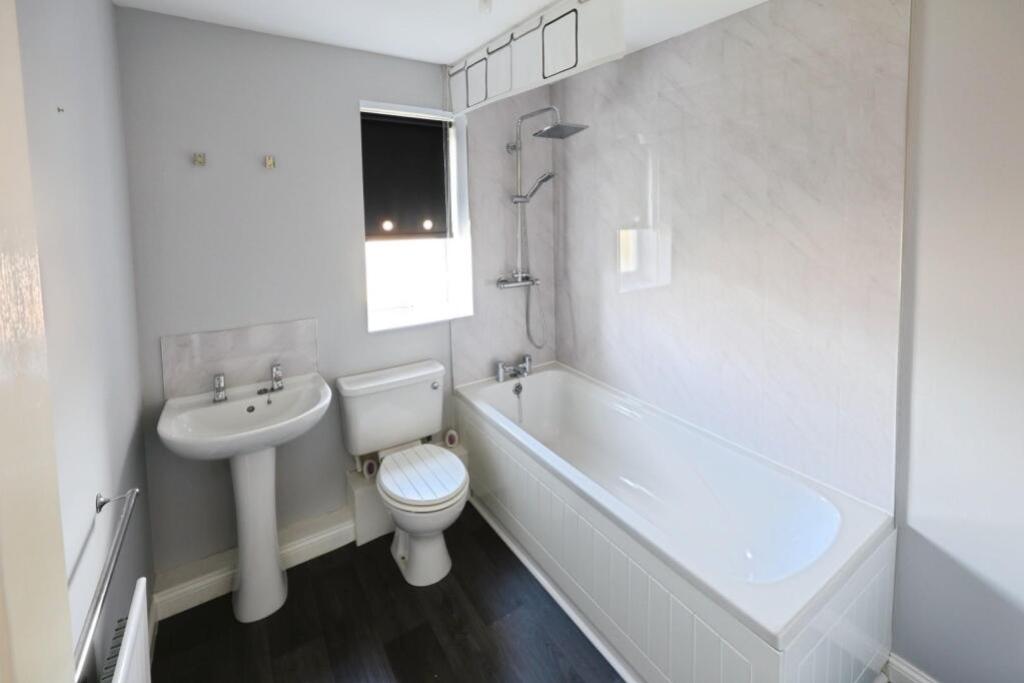 Farnham bathroom