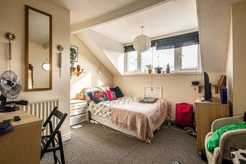 undefined, Thompson Road, Sheffield S11