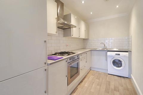 2 bedroom apartment to rent, Pleasant Place, Hersham Village KT12