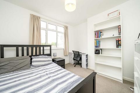 2 bedroom flat to rent, Windsor Road, London W5