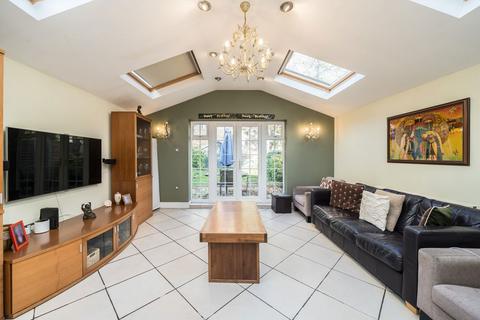 undefined, Griffiths Road, London SW19