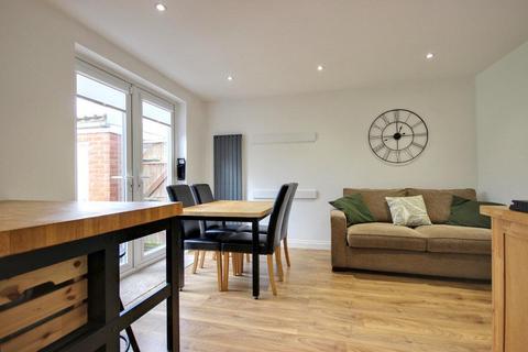 3 bedroom semi-detached house for sale, Oakdene, Cottingham
