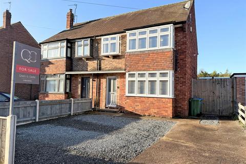 3 bedroom semi-detached house for sale - Oakdene, Cottingham