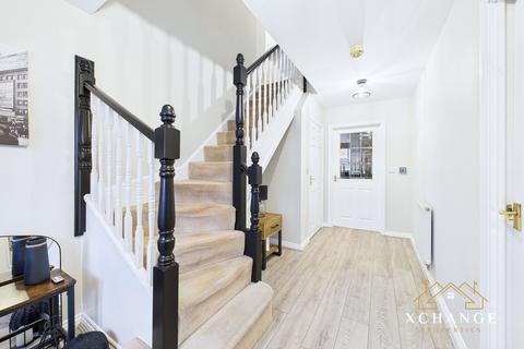 5 bedroom detached house for sale, St. Buryan Close, Nuneaton CV11