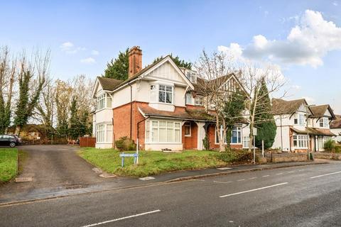 1 bedroom flat for sale, Woking,  Surrey,  GU22