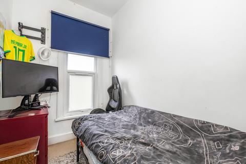 2 bedroom flat for sale, Mosslea Road,  London, SE20