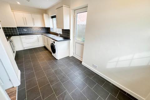 3 bedroom detached bungalow to rent, Linton Rise, Leeds
