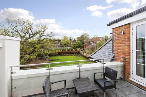 3 bedroom flat to rent, Esher Park Avenue, Esher, Surrey, KT10
