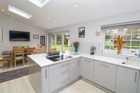 4 bedroom detached house for sale, Whitewater Road, Fleet GU51