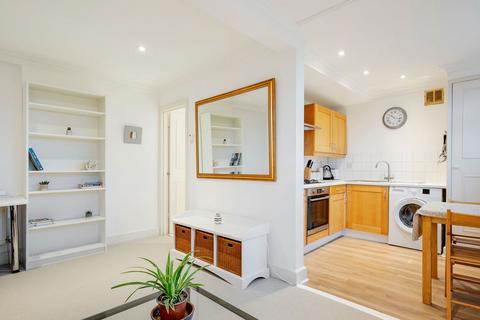 1 bedroom flat to rent, Balham High Road, London SW17