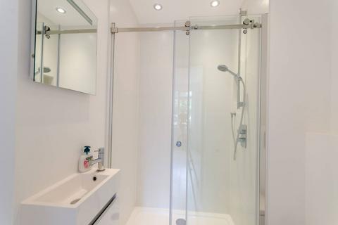 4 bedroom maisonette to rent, Shirland Road, Maida Hill, London, W9