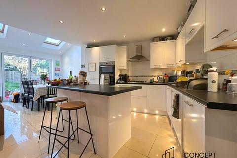 undefined, Churston Drive, Morden, Surrey, SM4