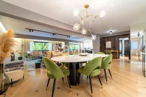 4 bedroom apartment, Luxury Property In Prime Location, Castellana, Salamanca