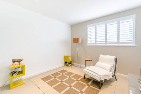 2 bedroom flat for sale, Ewer Street, London Bridge, London, SE1