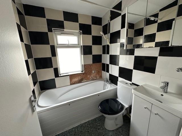 NEW BATHROOM.jpg