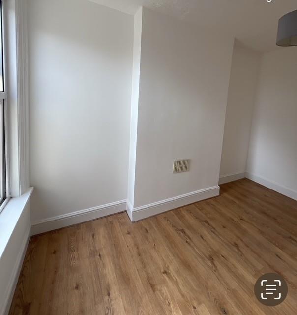 Bedroom..jpg