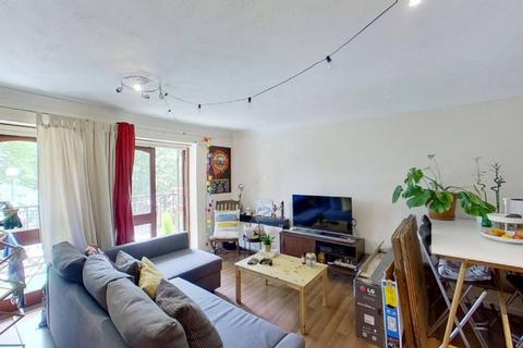 Fletcher Street, Tower Hamlets, London, E1