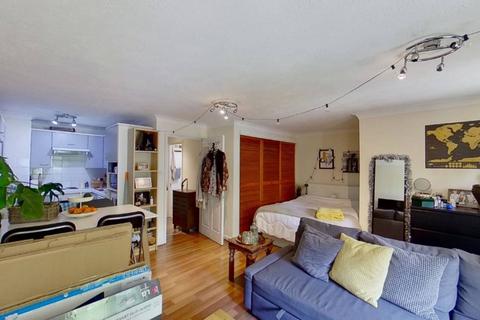 undefined, Fletcher Street, Tower Hamlets, London, E1