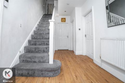 undefined, Yardley Wood Road, Birmingham B13
