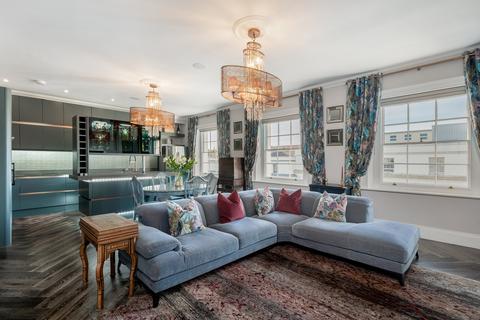 2 bedroom apartment for sale, William House 3 Parade, Leamington Spa, Warwickshire CV32 4DG