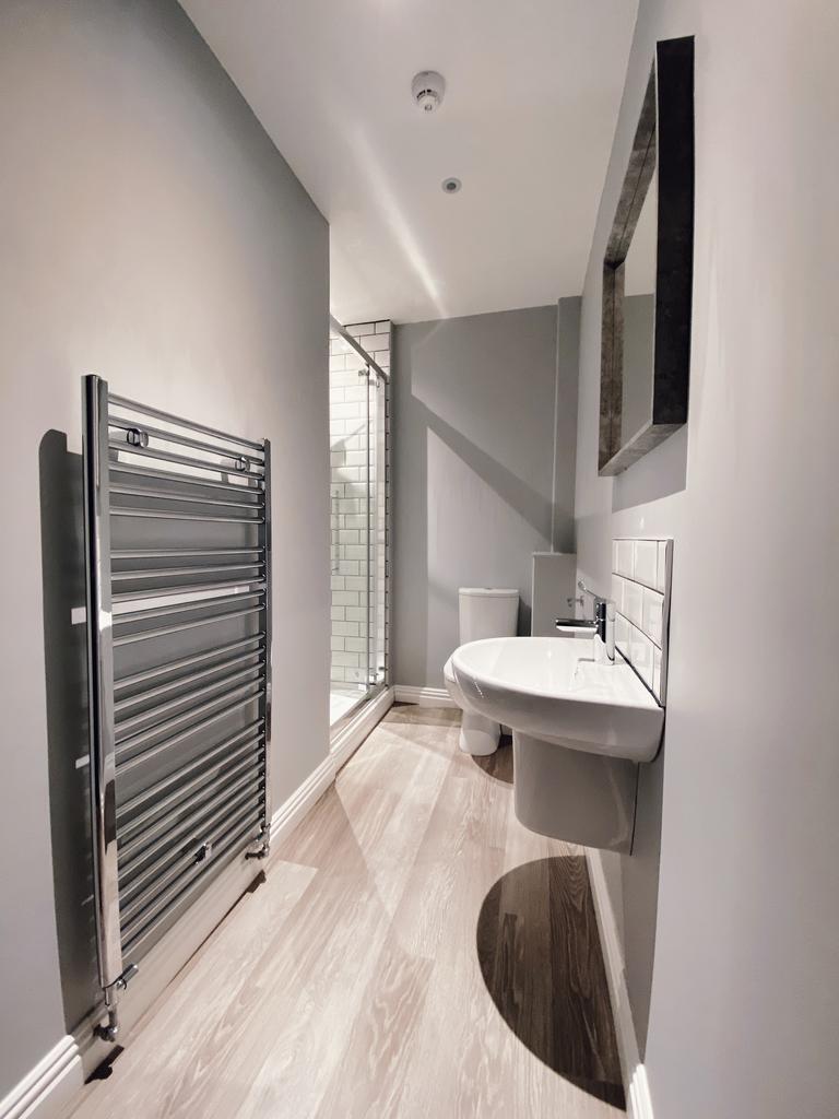Flat E Shower Room 3.jpeg