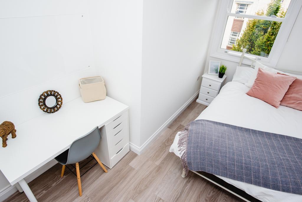 Flat E B3 1.jpg