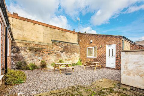2 bedroom flat to rent, Pomona Street, Sheffield S11