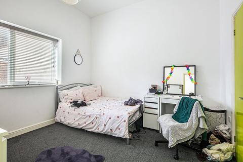 2 bedroom flat to rent, Pomona Street, Sheffield S11