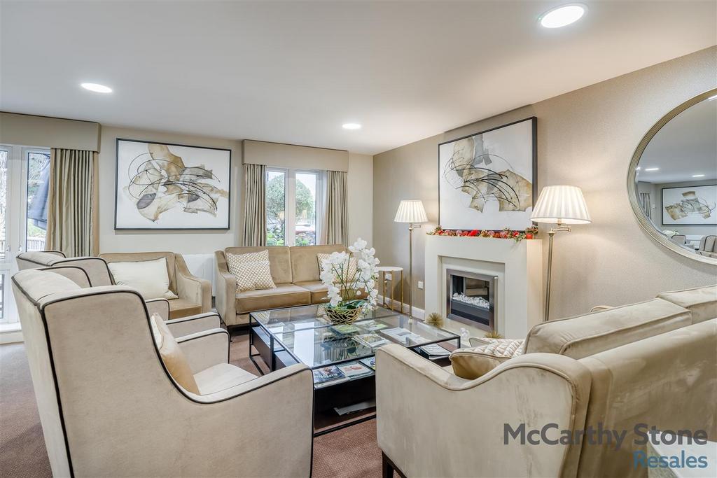 8672327-interior15.jpg