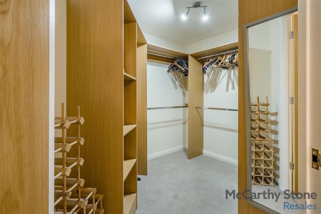 8672327-interior12.jpg