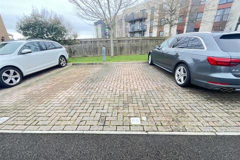 2 bedroom apartment to rent, Danby Street, Bristol