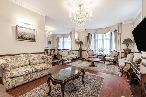 3 bedroom flat to rent, Bickenhall Street, Marylebone, London, W1U