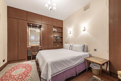 3 bedroom flat to rent, Bickenhall Street, Marylebone, London, W1U
