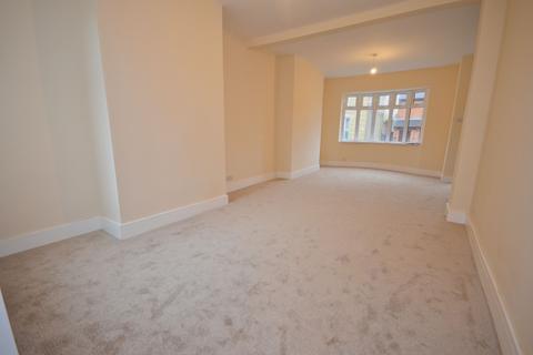 3 bedroom terraced house for sale, Bath Road, Kettering, NN16